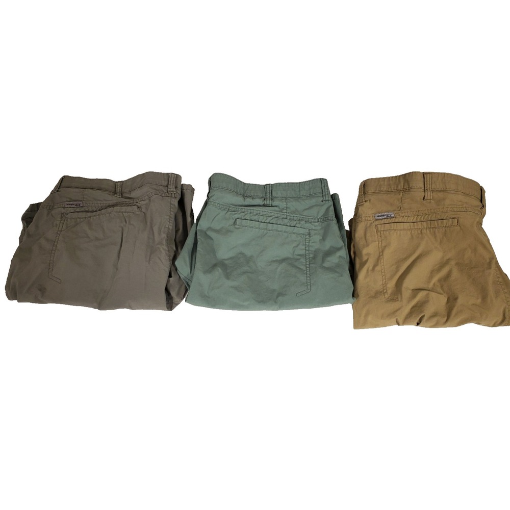 3 Wrangler Outdoor‎ Shorts Men's Size 42 Stretch Lot